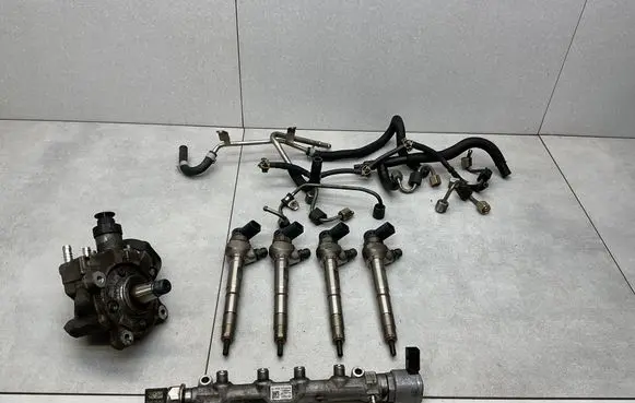 Volkswagen PASSAT B8 Fuel injection system set 04L130277AC 04L130755E 04L089G