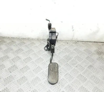 Lexus IS 220D-250-350 Accelerator throttle pedal 1988007840 11J13D00119 7811053011
