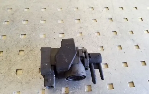 Nissan X-Trail T31 Turbo solenoid valve 149567097R