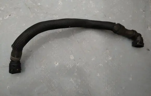 Peugeot 208 Engine coolant pipe/hose