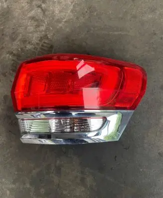 Jeep Grand Cherokee Rear/tail lights 68110000AC