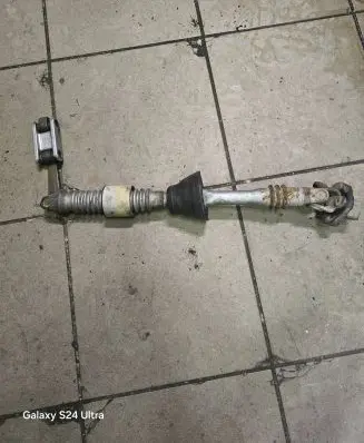 Mercedes-Benz C W203 Steering column universal joint 2104620748 0M09
