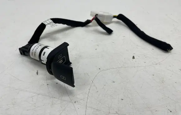 KIA Niro USB socket connector 96125M6110