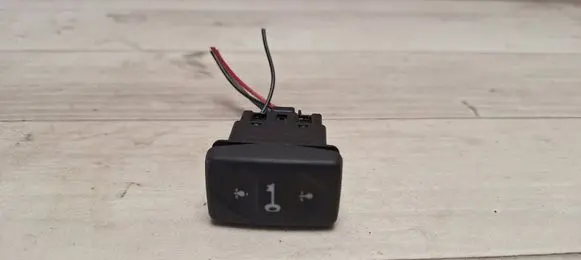 Land Rover Freelander Central locking switch button YUF101530LNF 03035101 0918240100