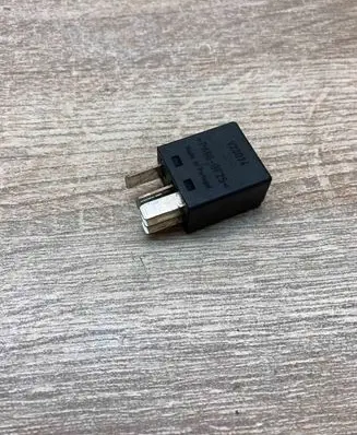 Volvo V50 Other relay 9441161 A4001X40