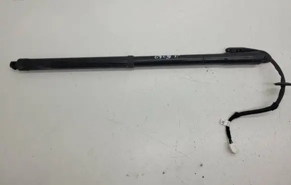Nissan X-Trail T32 Shock absorber/damper mounting bracket 905614CL3A