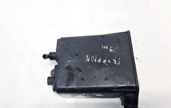 Active carbon filter fuel vapour canister