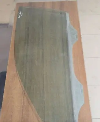 Volkswagen Polo IV 9N3 Front door window/glass (coupe) 