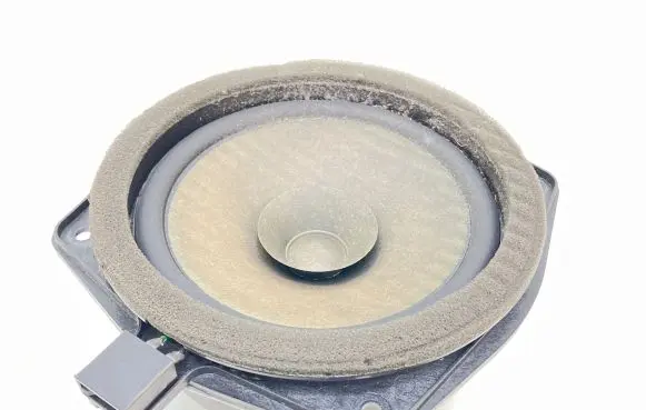 Hyundai Tucson JM Front door speaker 963302E000
