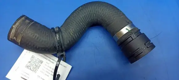 Audi A4 S4 B8 8K Engine coolant pipe/hose 8K0121101
