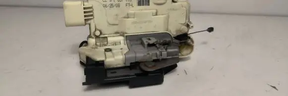 Seat Altea Front door lock 1P1837016