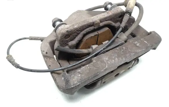 BMW 5 E60 E61 Front brake caliper 6789492