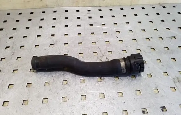 BMW X5 E70 Engine coolant pipe/hose