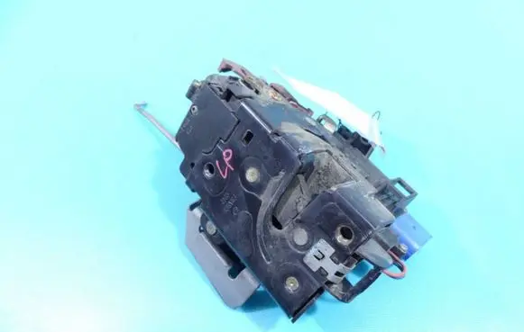 Audi A3 S3 8P Front door lock 4E1837015 IMPRK1355162