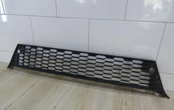 Mitsubishi ASX Front bumper lower grill 6402A505