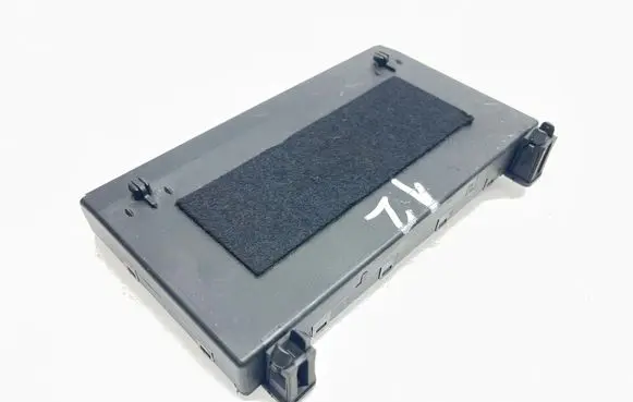 Mercedes-Benz CLK A209 C209 Door control unit/module 2098201926