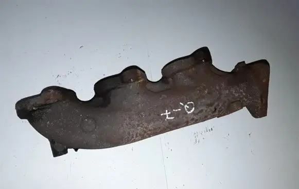 Audi Q7 4L Exhaust manifold 059253034P