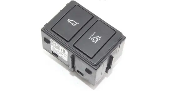 Land Rover Discovery Sport Tailgate/boot open switch button 