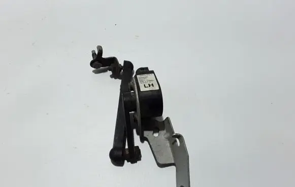 Volvo XC40 Air suspension front height level sensor 32221957