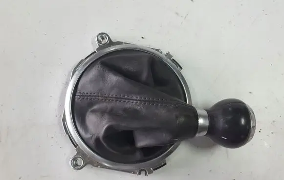 Audi TT TTS Mk2 Gear lever shifter trim leather/knob 
