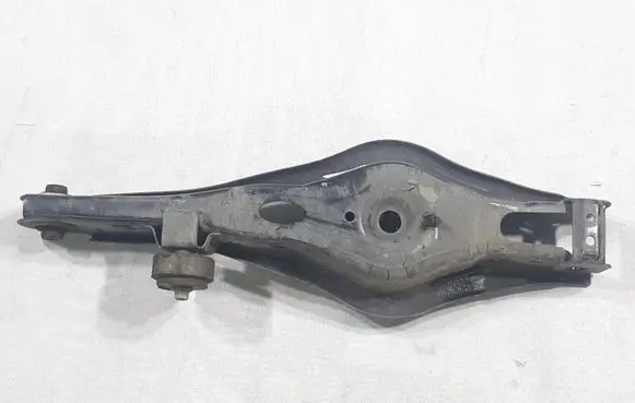 Hyundai Kona I Rear control arm 55220K4000