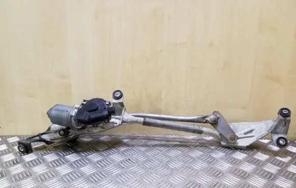 Mitsubishi Outlander Front wiper linkage and motor 1593000742 8250A031