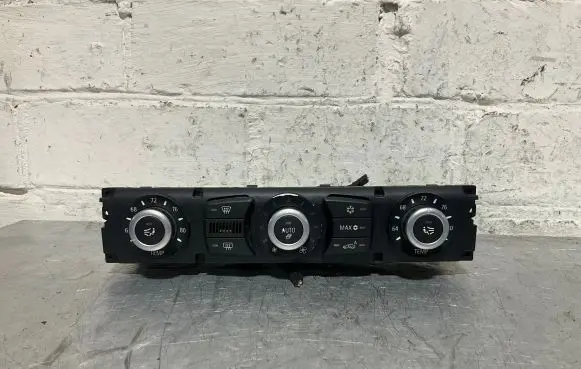 BMW 5 E60 E61 Climate control unit 9177715 1537548 900252340008