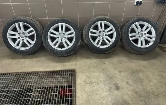 Audi Q7 4L R18 alloy rim 4L0601025B