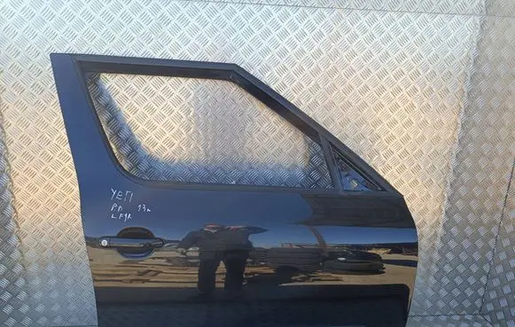 Skoda Yeti (5L) Front door 