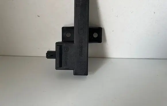 Audi Q5 SQ5 Keyless (KESSY) go control unit/module 8K0907247 33542221