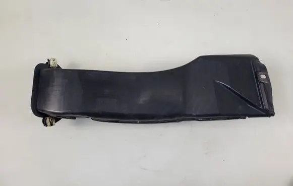 BMW 2 F45 Intercooler air channel guide 8058555