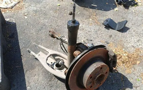 BMW 7 F01 F02 F03 F04 Front wheel hub spindle knuckle