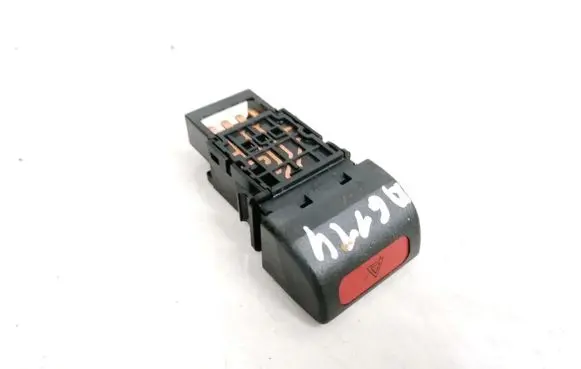 Subaru Forester SF Hazard light switch 06016 NILES06016