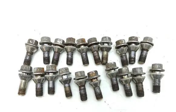 Volvo XC60 Nuts/bolts 