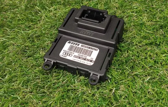 Audi Q5 SQ5 Headlight ballast module Xenon 8R0907472A 1005517078