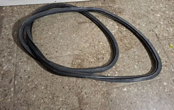 Audi A4 S4 B8 8K Front door rubber seal 8K0831721