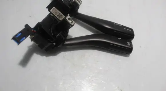 Volkswagen Golf V Light switch 1K0953519