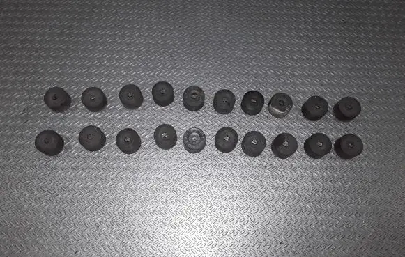 Volkswagen Golf V Wheel nut cap/cover 