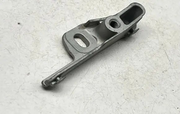 Audi Q3 F3 Rear glass lock/latch Q826 874142400