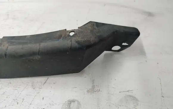 Dodge RAM Front splash guards bracket 68274616AE