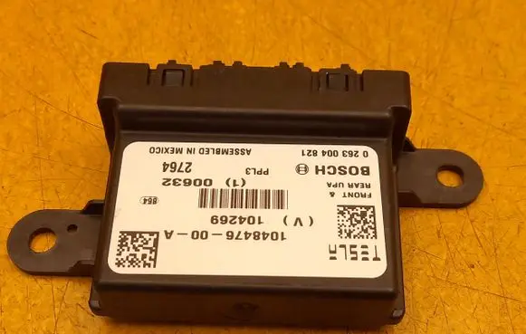 Tesla Model S Parking PDC control unit/module 104847600A