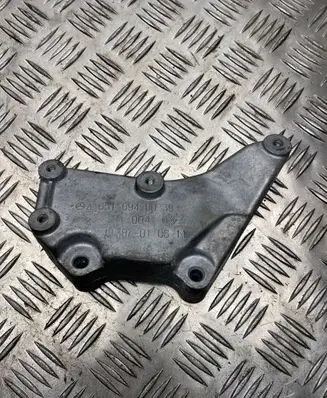Mercedes-Benz G W461 W463 1st Gen Engine mounting bracket A6510940039 11387010611
