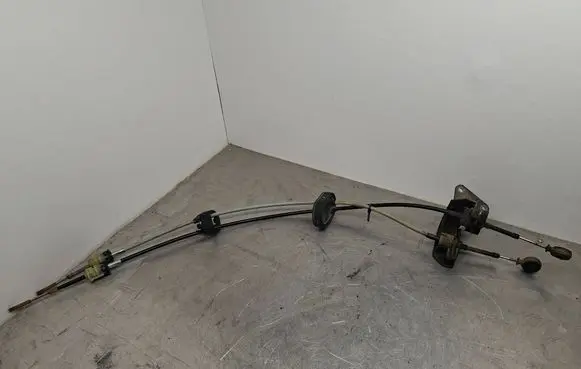 Opel Signum Gear shift cable linkage 55351918