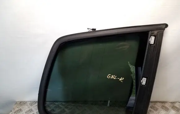 Volkswagen Touran I Rear side window