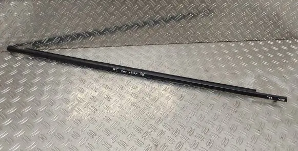 Toyota Avensis Verso Rear door glass trim molding