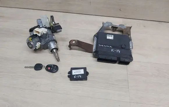 Toyota Sienna XL30 III Other control units/modules 89661-08230