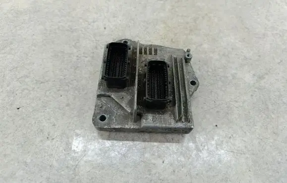 Opel Zafira B Engine control unit/module ECU 55561172