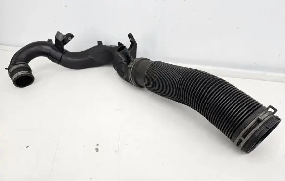Audi A3 S3 8L Air intake hose/pipe 1j0129684j 1j0129654s