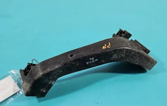 Hyundai Elantra VI Headlight/headlamp mounting bracket 64128-F2000 IMPRK1518929