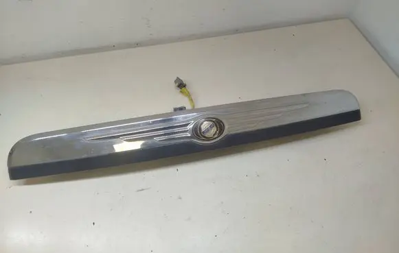 Chrysler Town u0026 Country V Trunk door license plate light bar 05109538AC 05109539AC